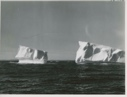 Image of Two icebergs